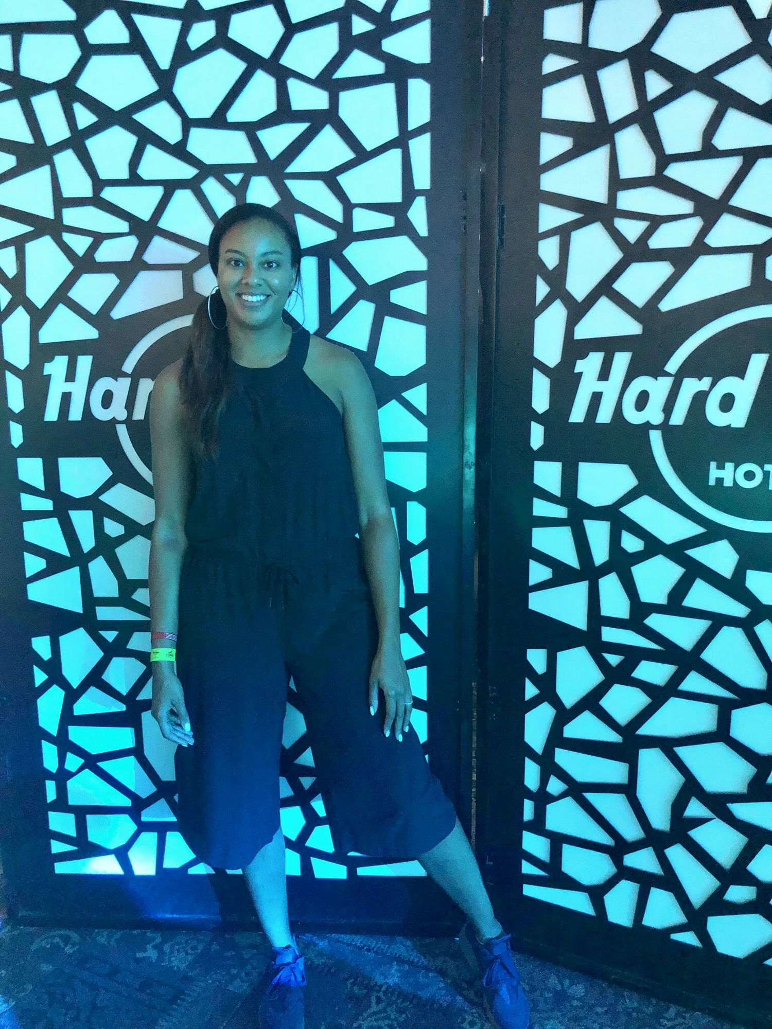 Courtnie-nichols-travelbash-hard-rock-hotel-party